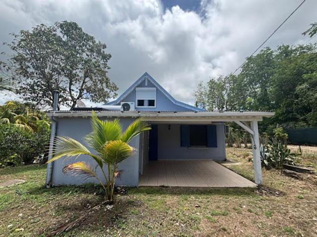 Location Maison 4 pièces 74 m2 Sainte Anne