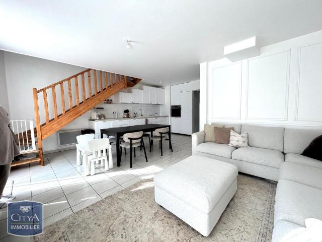 Location Maison 4 pièces 74m² LE PONTET 84130
