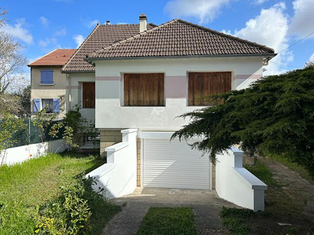 Location Maison 4 pièces 77.56 m2 Le Mesnil le Roi