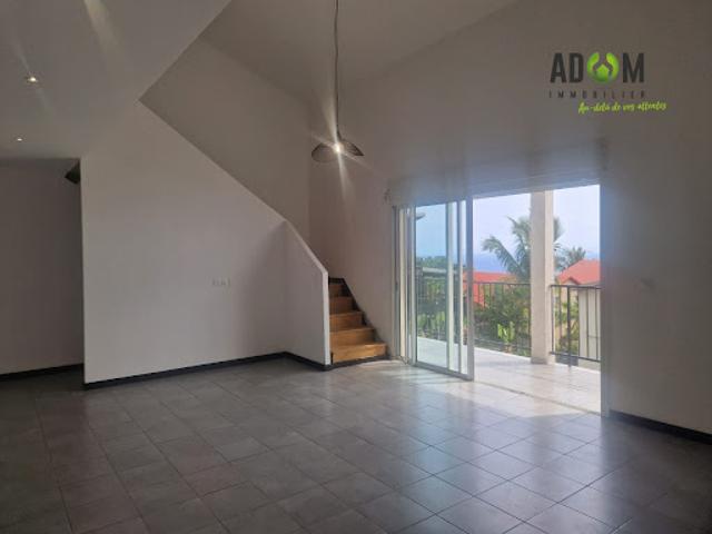 Location Maison 4 pièces 78.31 m2 Saint leu