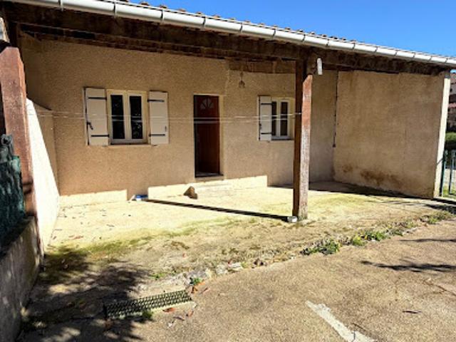 Location Maison 4 pièces 78 m2 Négrondes