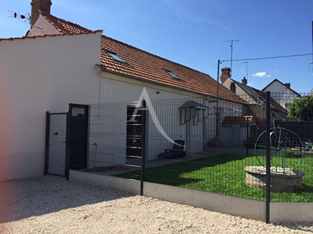Location Maison 4 pièces 78 m2 Sandillon