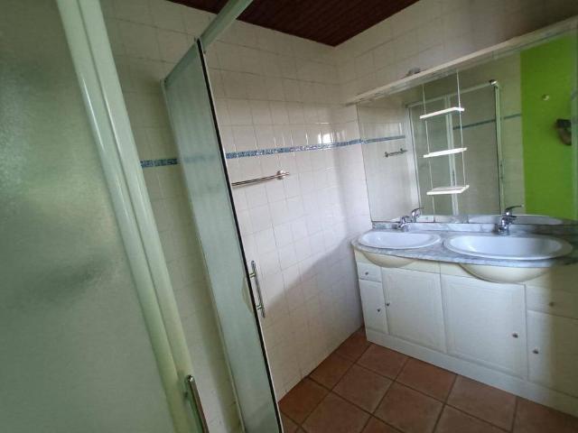 Location maison 4 pièces 78 m² à Salles la Source 12330
