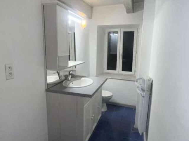 Location maison 4 pièces 79 m² Baraqueville 12160