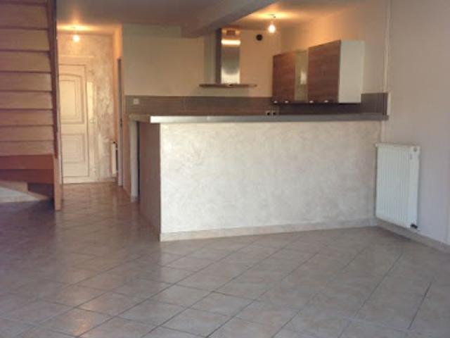 Location Maison 4 pièces 80.02 m2 Isles lès Villenoy