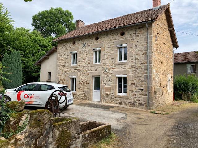 Location Maison 4 pièces 80 m2 Saint Laurent les Eglises