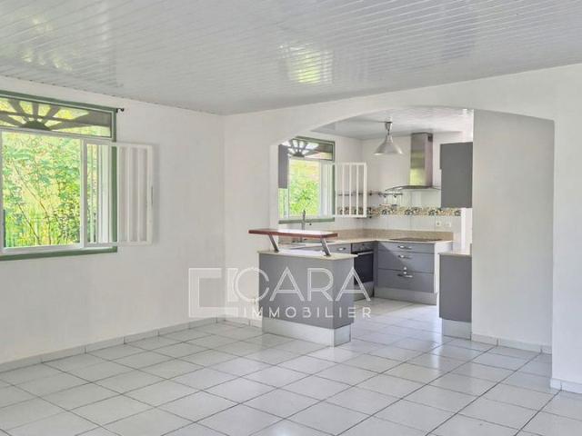 Location Maison 4 pièces 80m² REMIRE MONTJOLY 97354