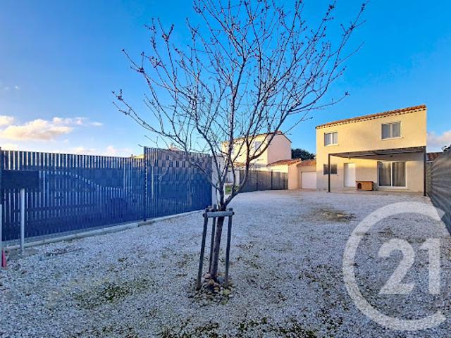 Location Maison 4 pièces 81 m2 Raphèle lès Arles