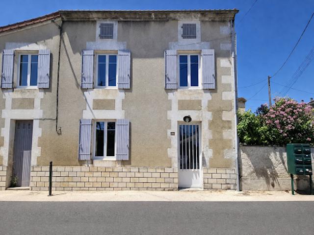 Location Maison 4 pièces 82 m2 Champniers