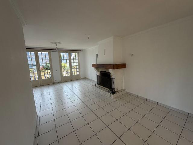 Location Maison 4 pièces 82m²