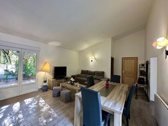 Location maison 4 pièces, 84.60m², Montolieu