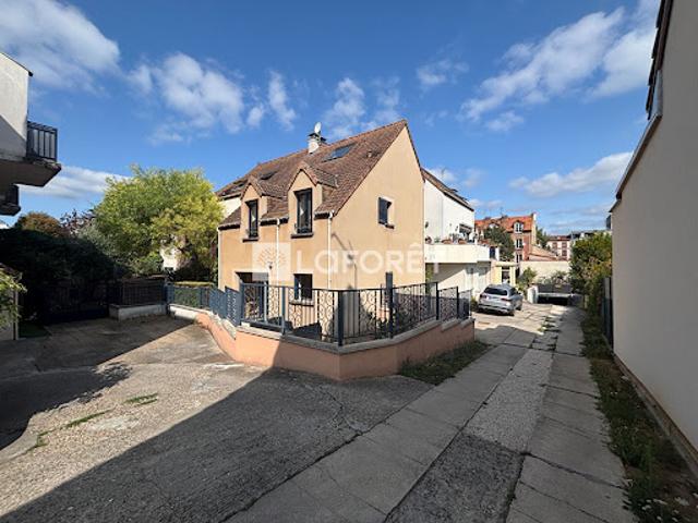 Location Maison 4 pièces 84.99 m2 Nanterre