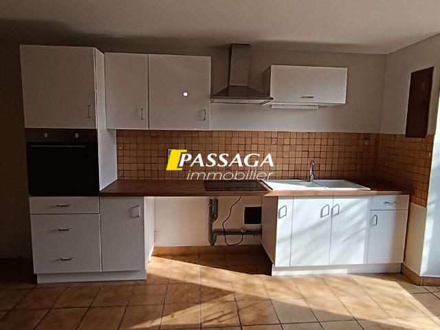 Location maison 4 pièces 86 m² Gaillac d'Aveyron 12310
