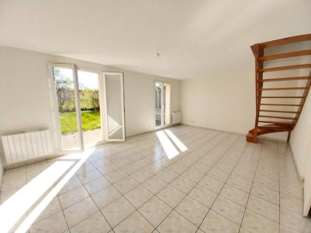 Location Maison 4 pièces 86m² ST JEAN DE BRAYE 45800