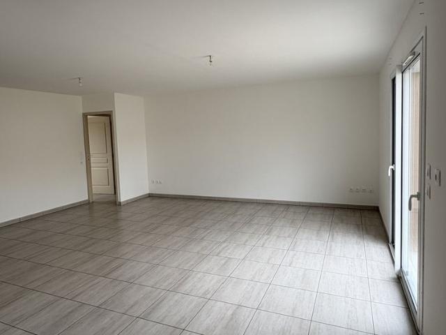 Location Maison 4 pièces 86m² VOUNEUIL SUR VIENNE 86210