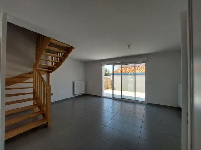 Location Maison 4 pièces 86m²