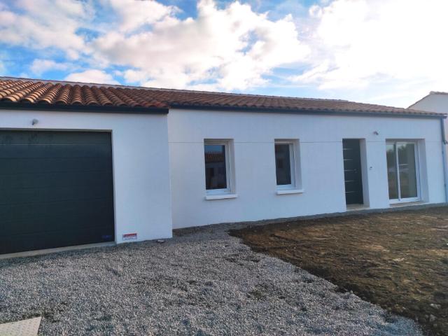 Maison 4 pièces Froidfond 87.30m² 937€ à louer