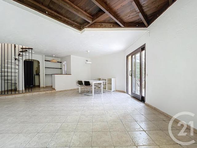 Location Maison 4 pièces 89.75 m2 Valbonne