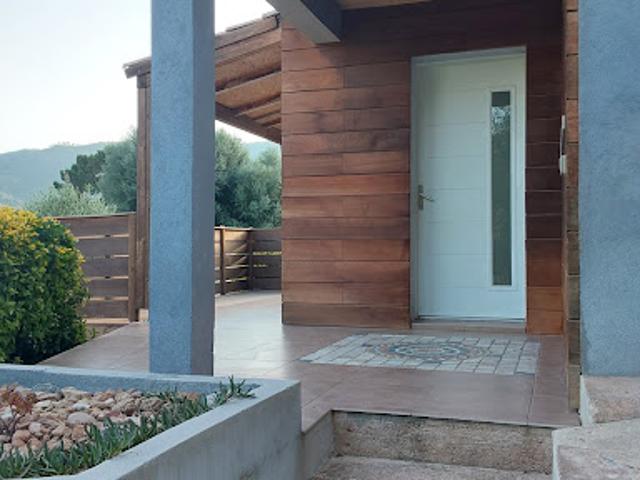 Location Maison 4 pièces 90 m2 Conca