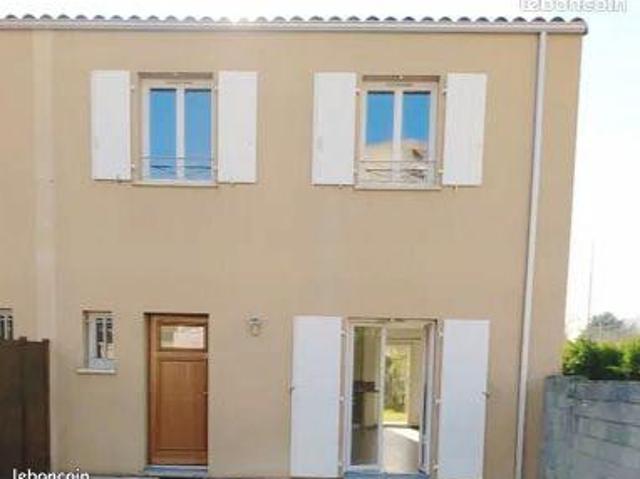 Location Maison 4 pièces 90 m2 Angouleme