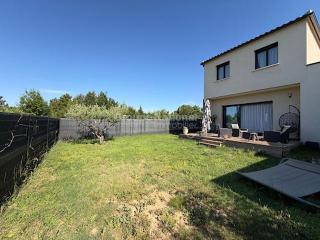 Location Maison 4 pièces 90 m2 Sanilhac Sagriès