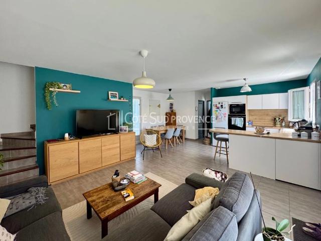 Location Maison 4 pièces 90m² ST DIDIER 84210