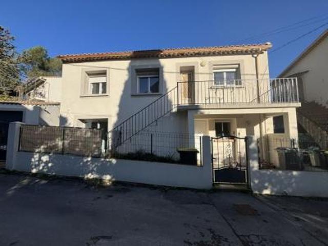 location maison 4 pièces 91 m2 herault 34160 1059 €