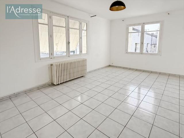 Location maison 4 pièces, 93.00m², Monsempron Libos