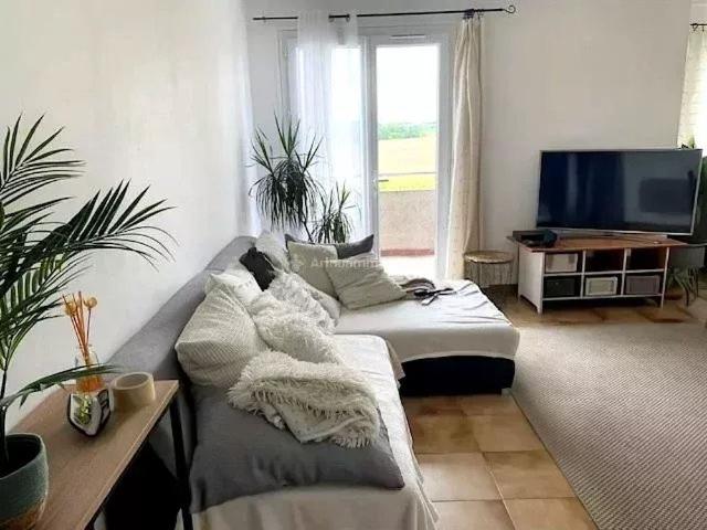 Location Maison 4 pièces 93 m2 à Roche