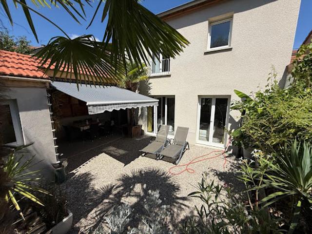 Location Maison 4 pièces 94 m2 Saint Etienne