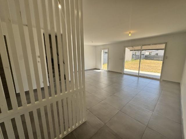 Location Maison 4 pièces 94m² ROMANS SUR ISERE 26100