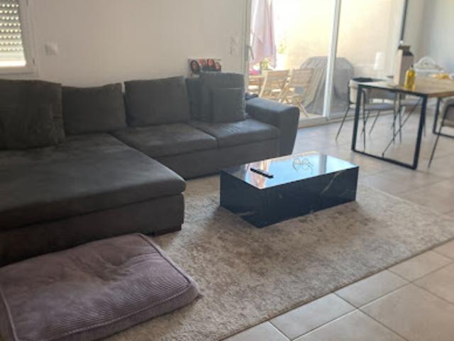 Location Maison 4 pièces 95 m2 Lançon Provence