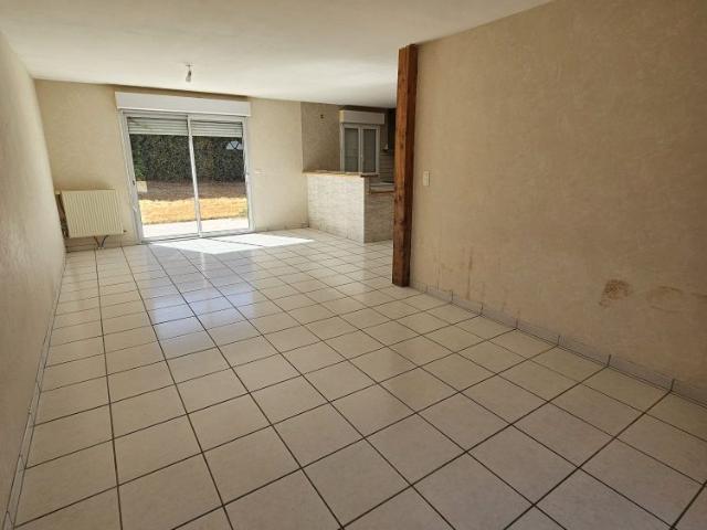 Location Maison 4 pièces 95m² ST PANTALEON DE LARCHE 19600