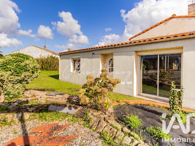 Location Maison 4 pièces 96 m2 Château Guibert