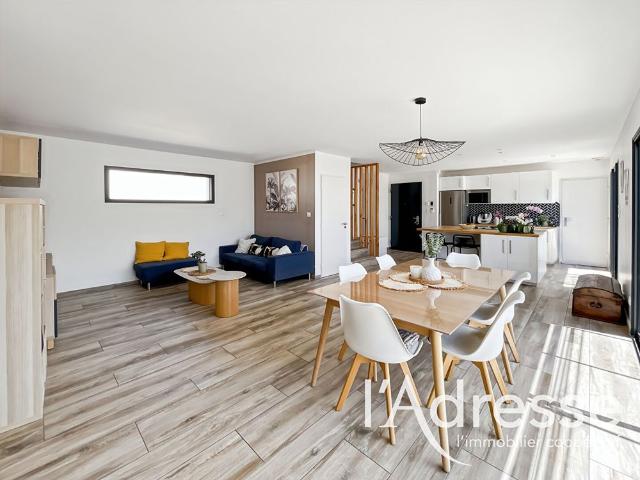 Location maison 4 pièces, 98.00m², La Ciotat