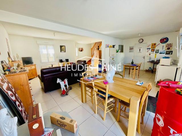 Location Maison 4 pièces 99m² VAINS 50300