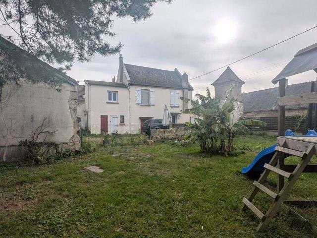 Location maison 4 pièces Camelin 02