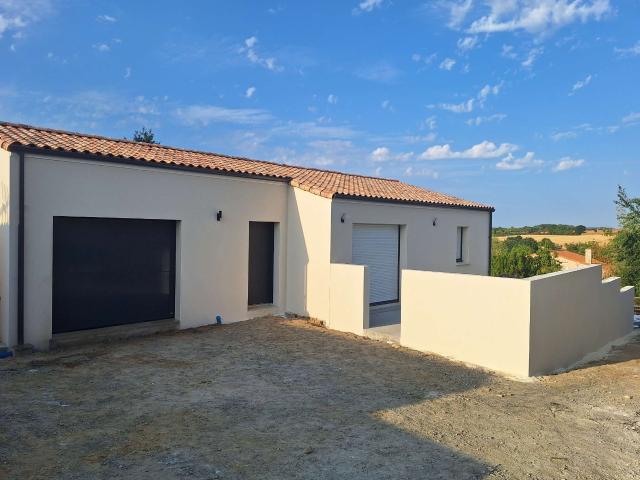 Location maison 4 pièces Chavagnes en Paillers 85