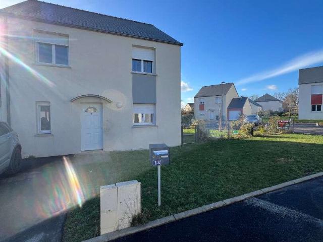 Location maison 4 pièces Laval Grenoux 53