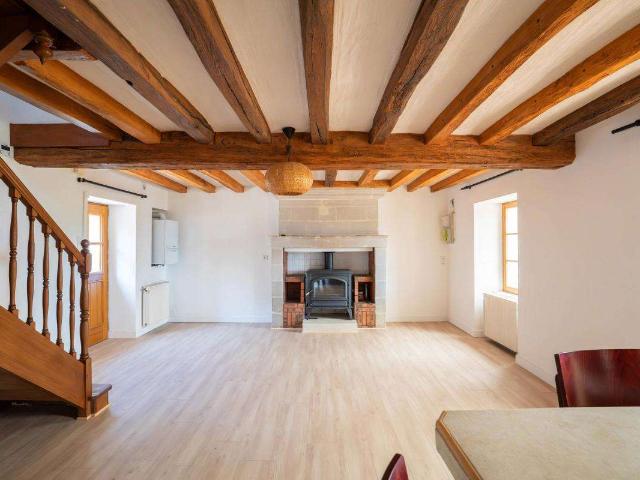 Location maison 4 pièces Mûrs Erigné 49