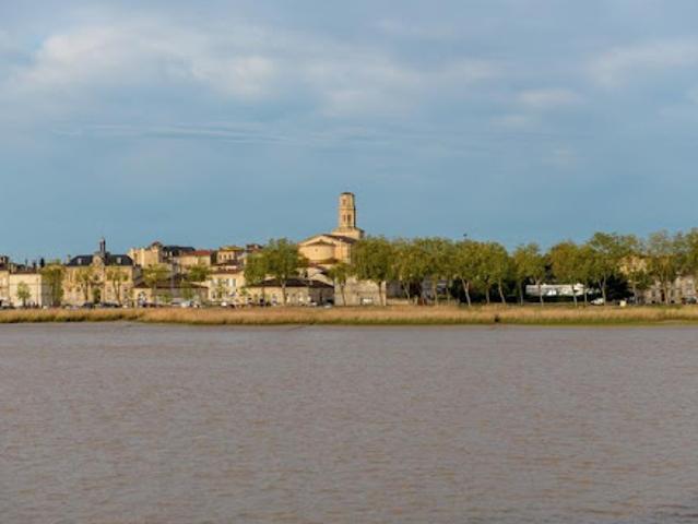 Location Maison 4 pièces Saint estephe