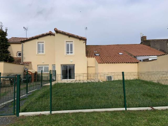 Location maison 4 pièces Saint Hilaire de Voust 85