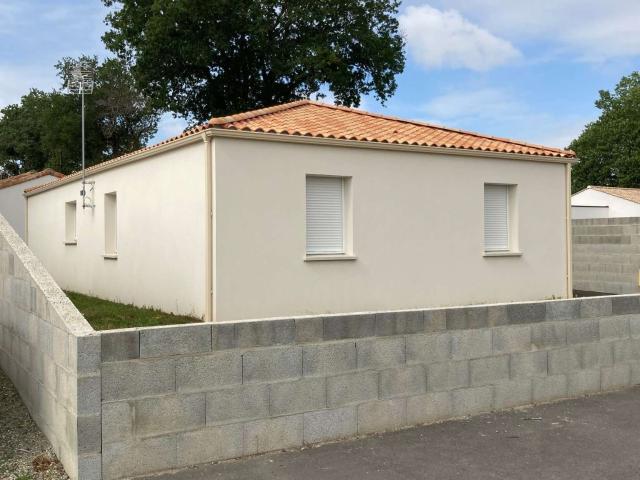 Location maison 4 pièces Sallertaine 85