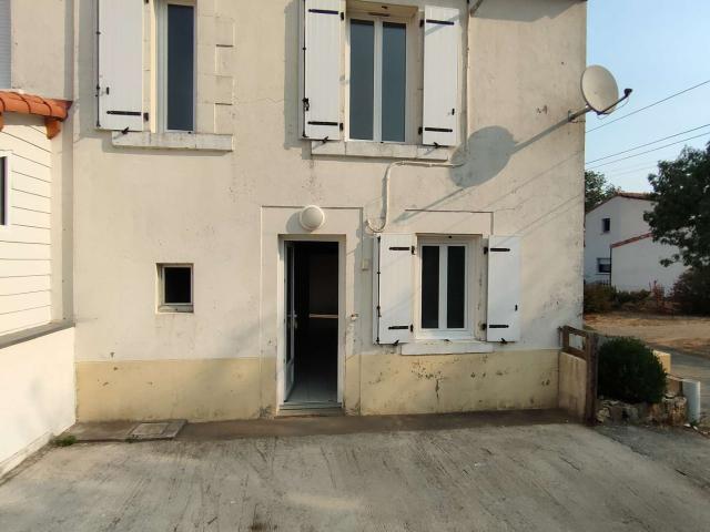 Location maison 4 pièces Sigournais 85