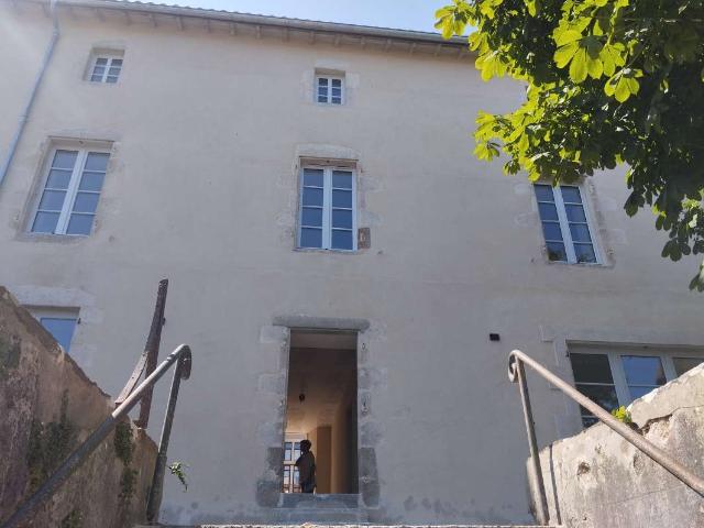 Location maison 4 pièces Pouzauges 85