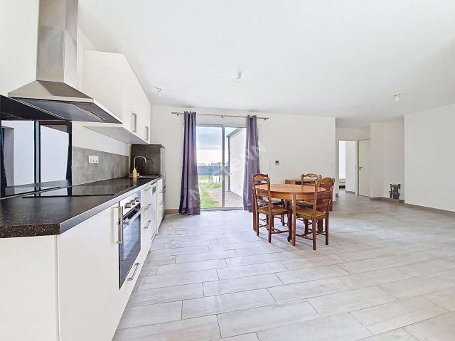 Location maison 4 pièces Vair sur Loire 44