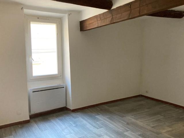 Location maison, 58.53 m² T 2 à Cadenet, 640 €