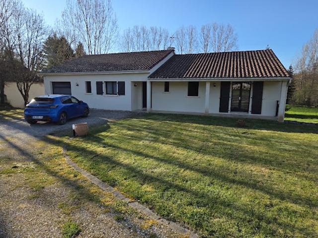 Location Maison 5 pièces 0 m2 Cherveix Cubas