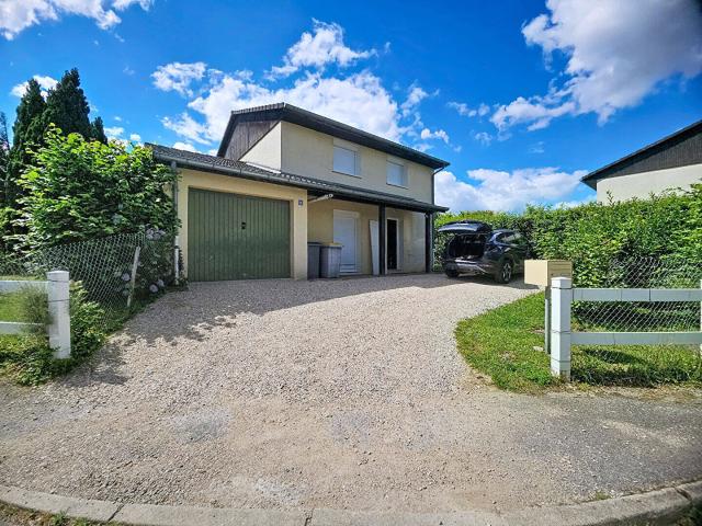 Location maison 5 pièces 104 m² à Bourg en Bresse 01000 1 200,00 € / mois CC