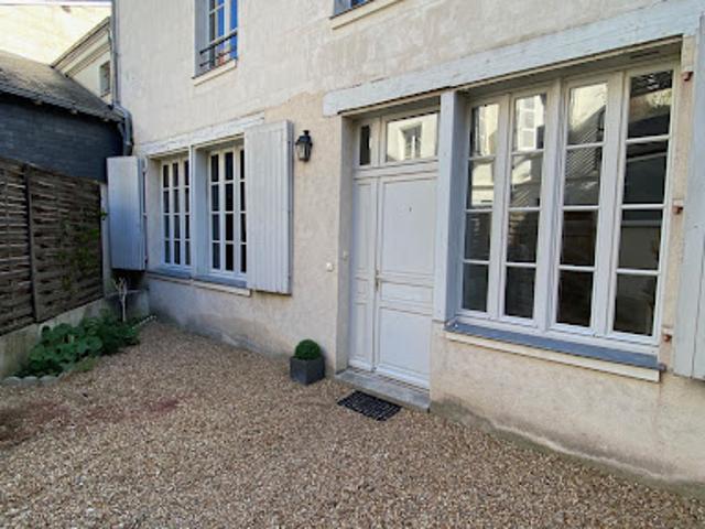 Location Maison 5 pièces 106 m2 Saumur